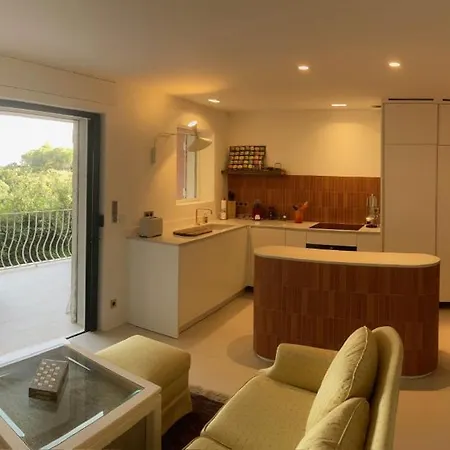 Enjoy * Cavalaire-sur-Mer