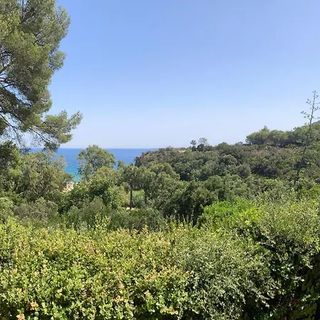 Enjoy Apartmán Cavalaire-sur-Mer